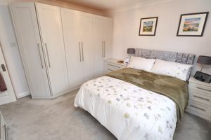 DIXON WAY- click for photo gallery